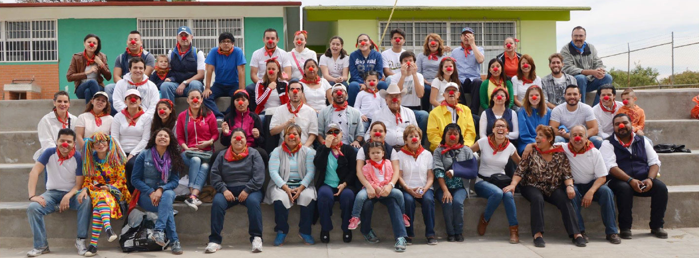 imagen personas pequeñas cambiando al mundo